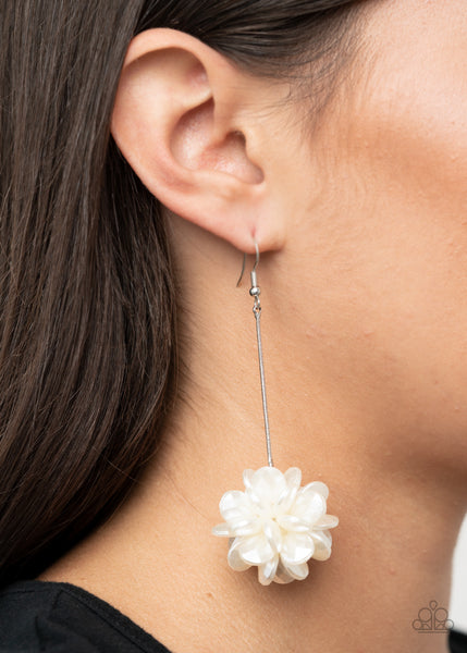 Swing Big - White Earrings - LOTP 01/21